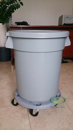 thung-rac-nha-bep-tron-120-lit-co-de.jpg