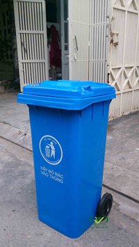 ban-thung-rac-cong-cong-120-lit-xanh-duong.jpg